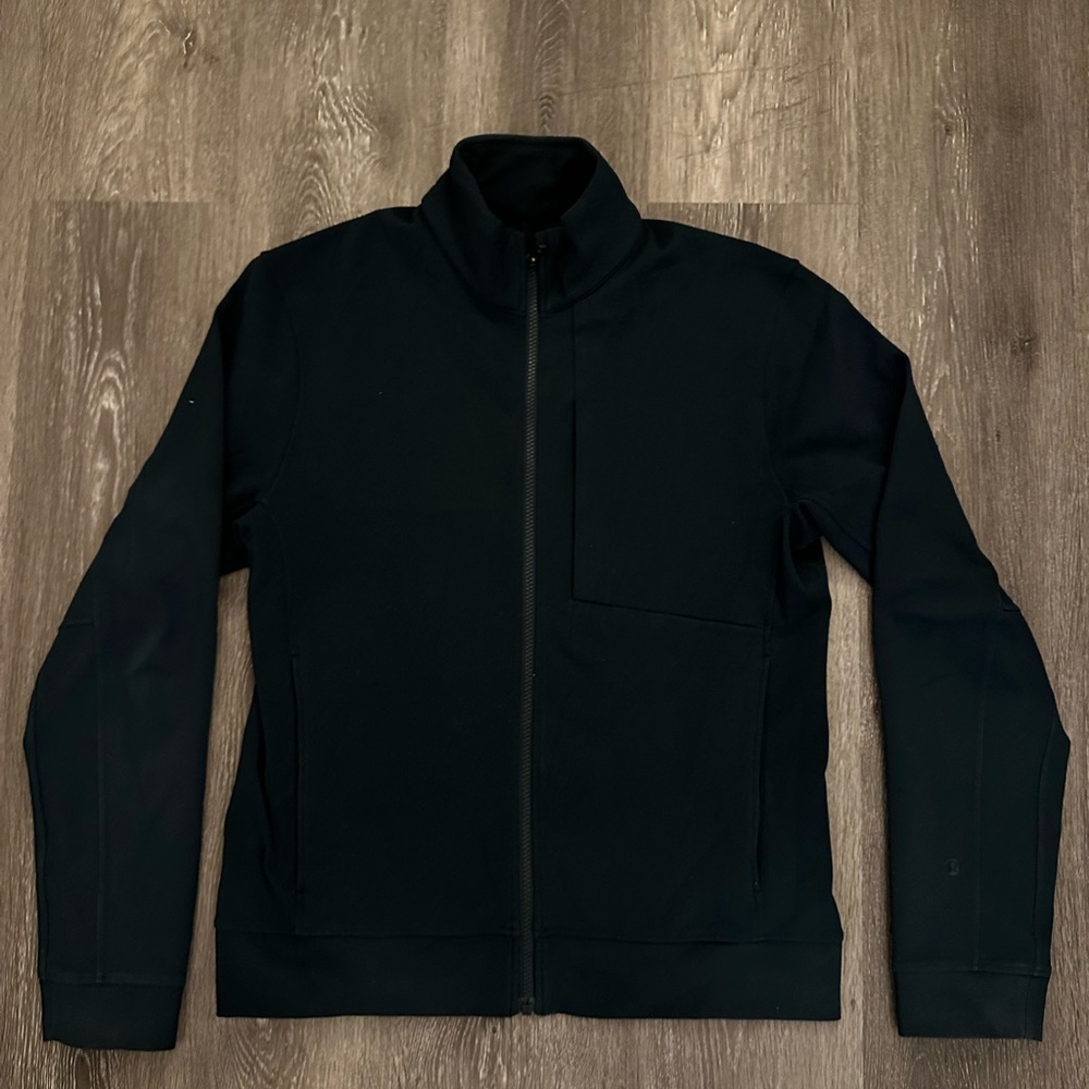 Blue Men’s Lululemon Sojourn Jacket; Size Medium